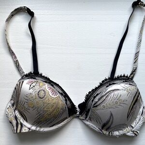 Calvin Klein Push-Up Bra (34A)